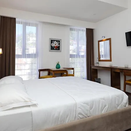 Republika Hotel 4*