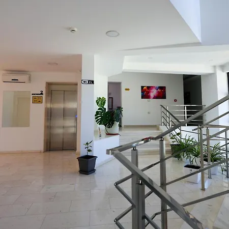 Hotel Republika 4*