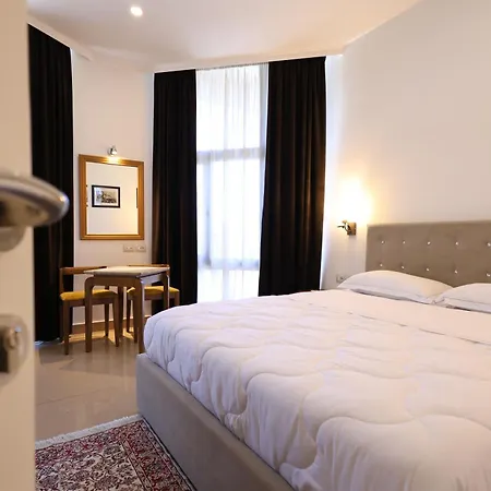 Hotel Republika 4*