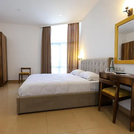 Republika 4* Berat