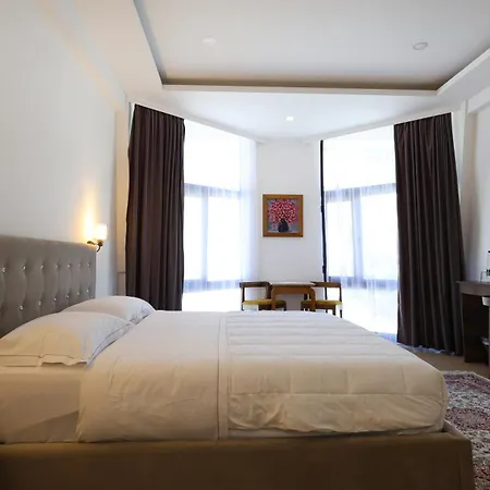 Republika Hotel 4*