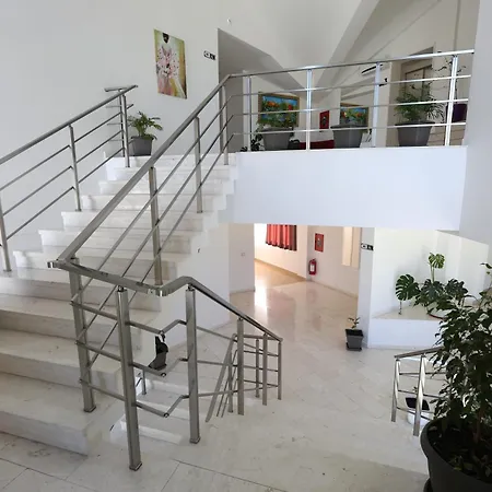 Republika Hotel 4*