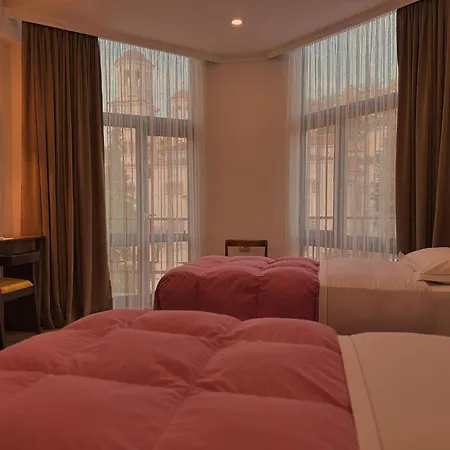 Republika Hotel 4*